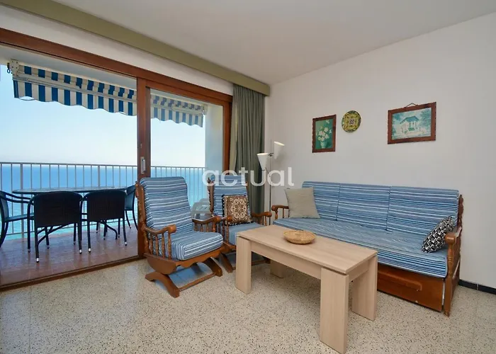 Europalace 84 * Платья-де-Аро